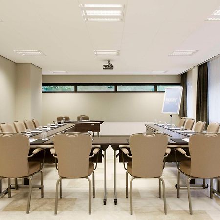 Nh Amsterdam Zuid Hotel Екстериор снимка