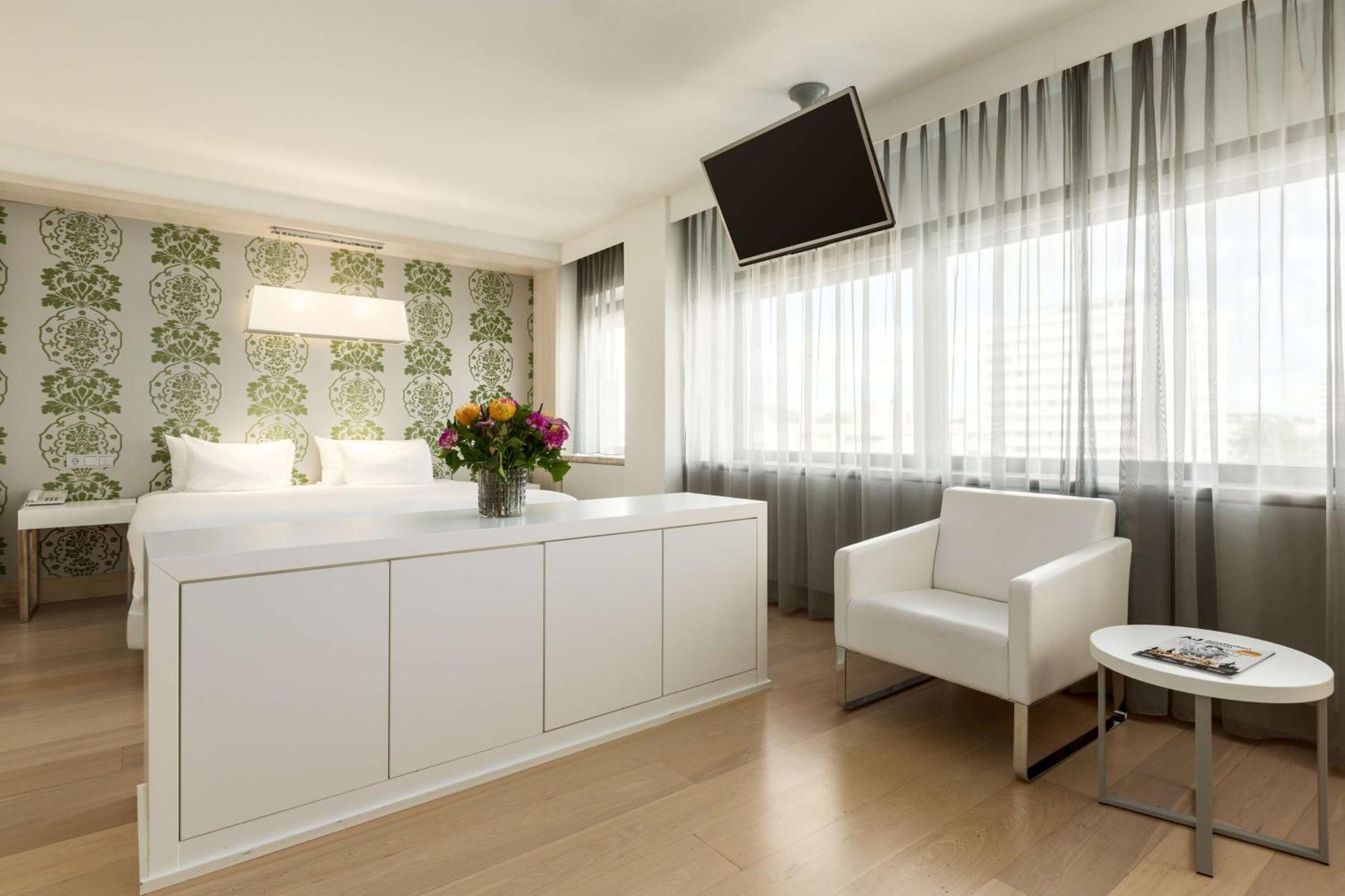 Nh Amsterdam Zuid Hotel Екстериор снимка
