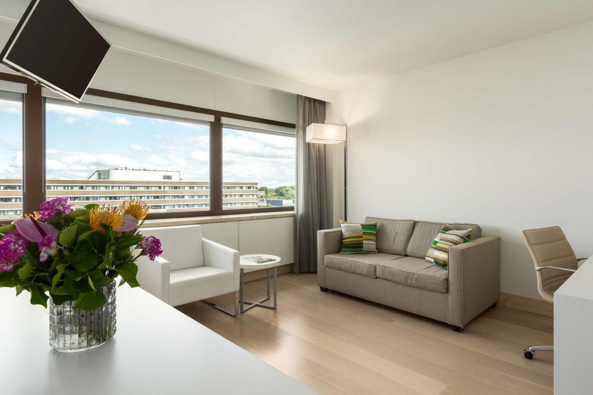 Nh Amsterdam Zuid Hotel Екстериор снимка