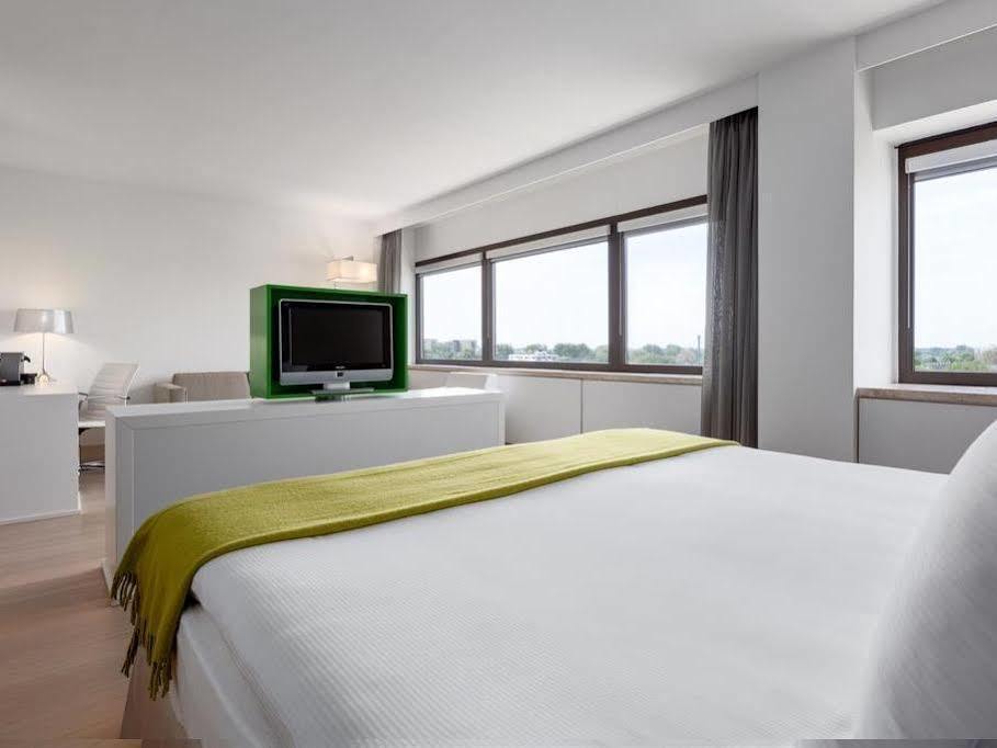 Nh Amsterdam Zuid Hotel Екстериор снимка